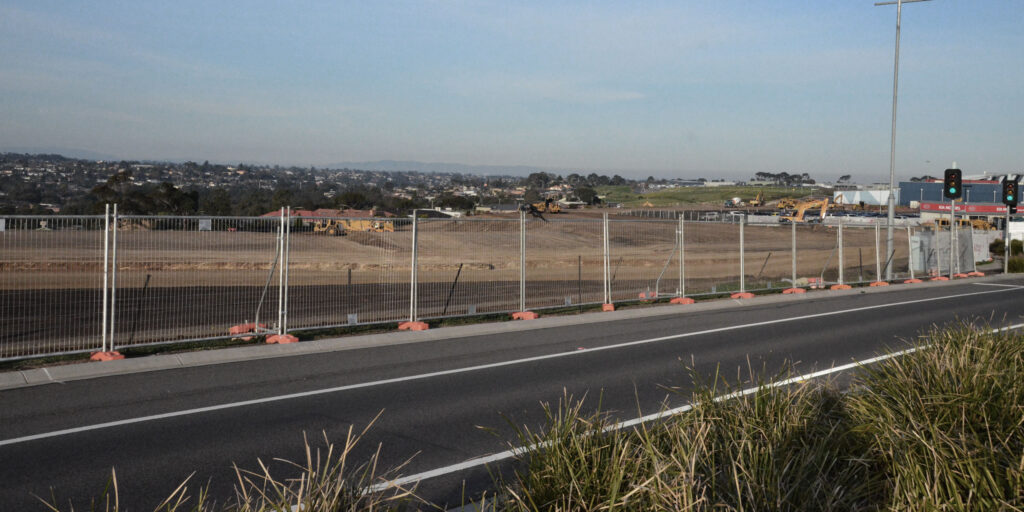 Fencing on road